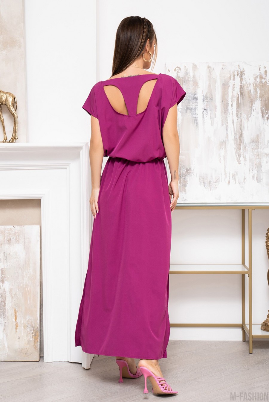 Фиолетовое платье с фигурным вырезом на спинке - Фото 3