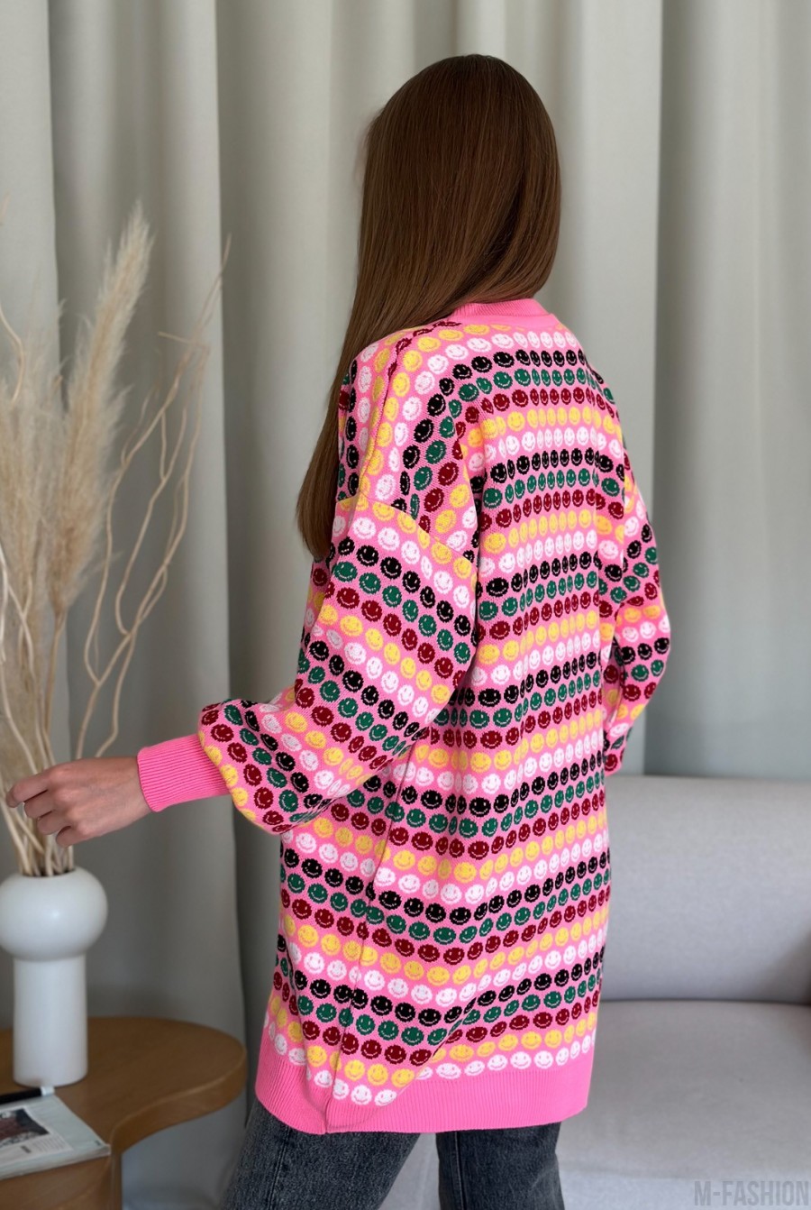 Розовый шерстяной свитер со смайликами - Фото 3