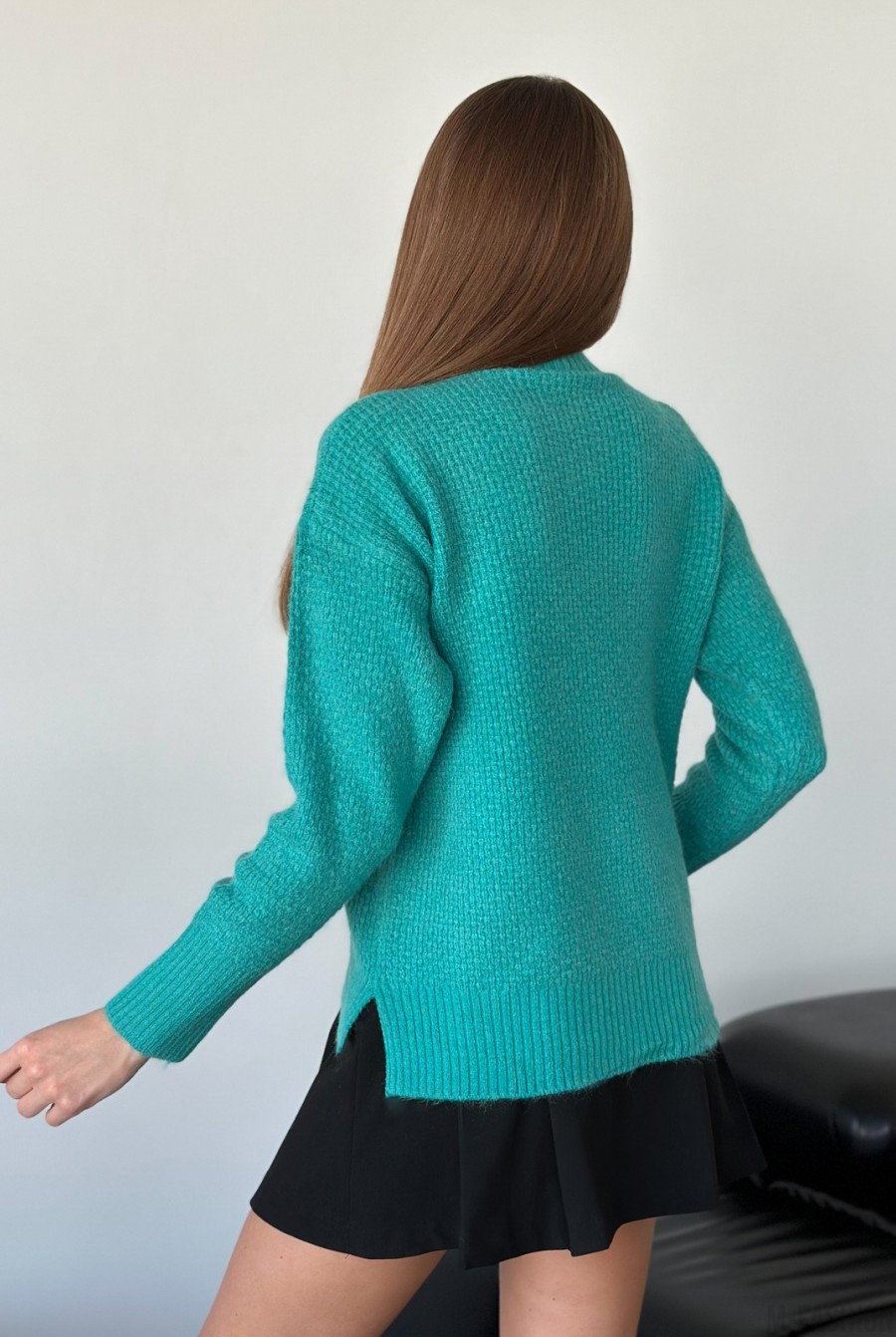 Агноровый свободный свитер бирюзового цвета - Фото 3