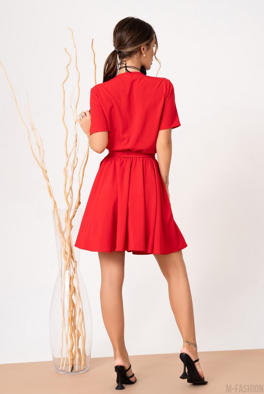 Красное платье-халат с пышной юбкой - Фото 3