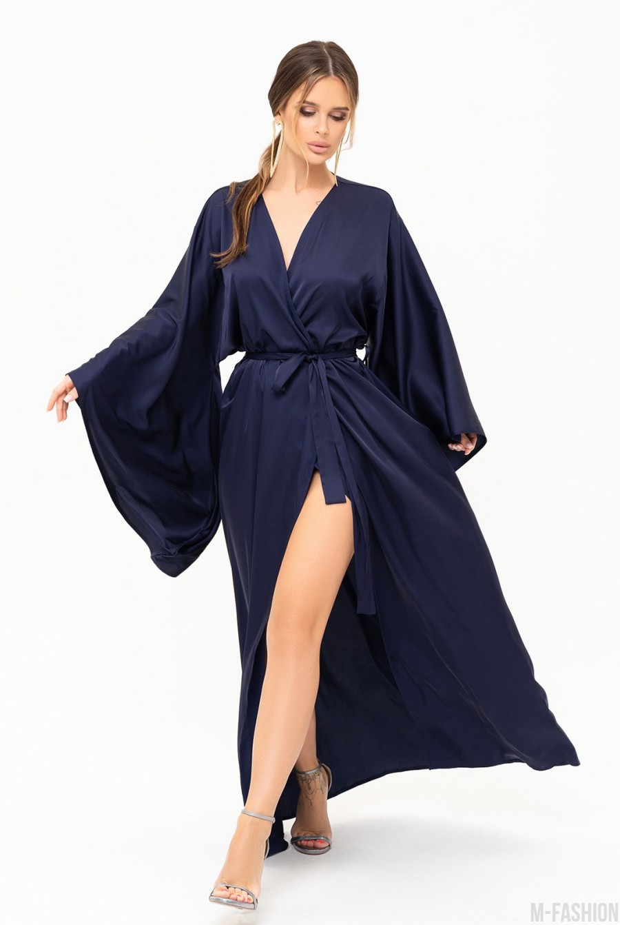 Темно-синее шелковое длинное платье-халат на запах - Фото 2