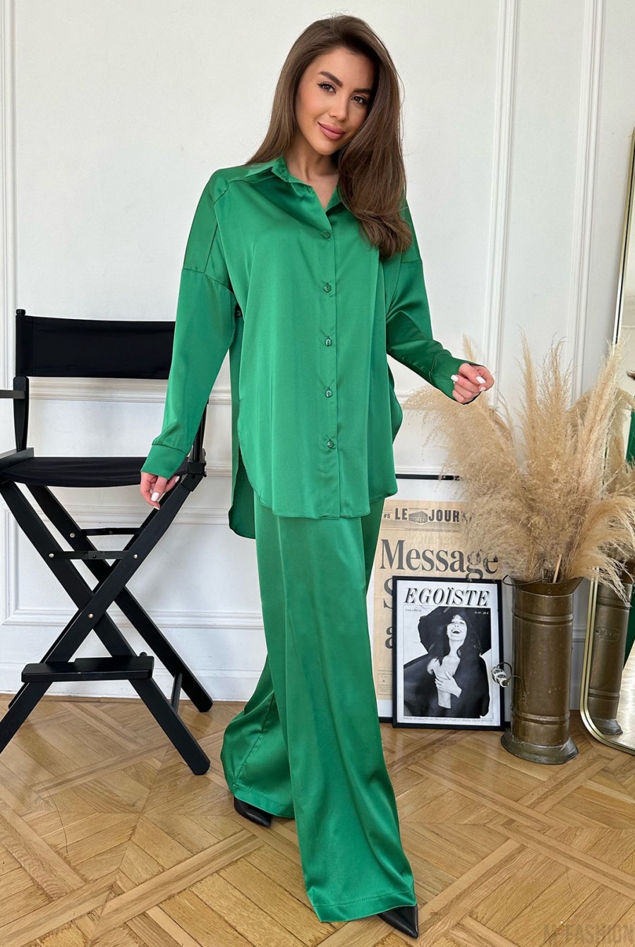 Зеленый шелковый костюм в пижамном стиле  - Фото 1