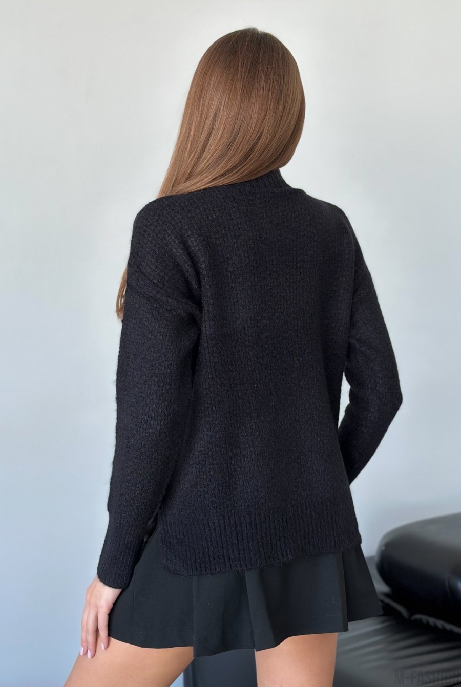 Агноровый свободный свитер черного цвета - Фото 3