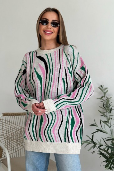 Белый удлиненный свитер с цветным рисунком