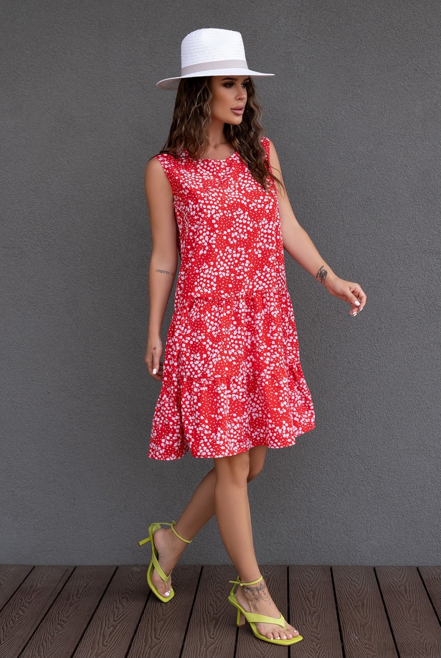 Красное цветочное платье с воланами - Фото 2