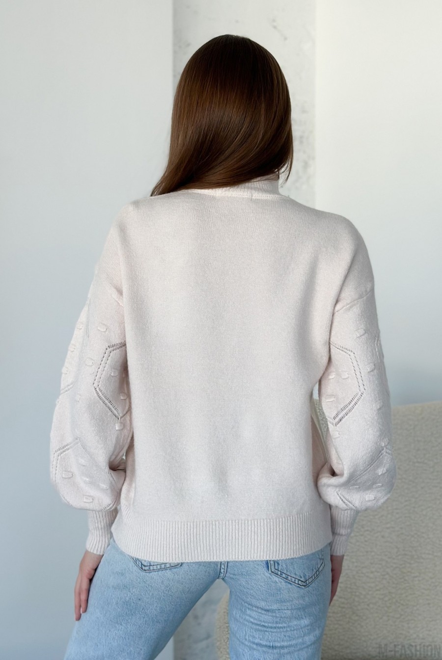 Ангоровый молочный свитер с объемными рукавами - Фото 3