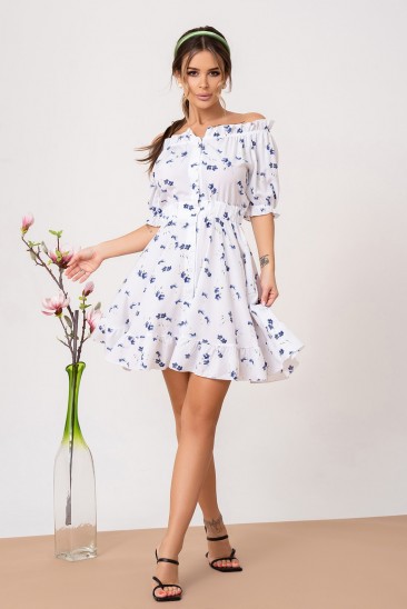 Бело-голубое короткое платье на пуговицах