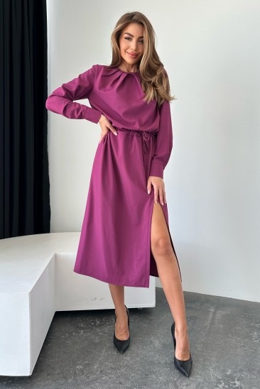 Фиолетовое платье с кулиской и разрезом