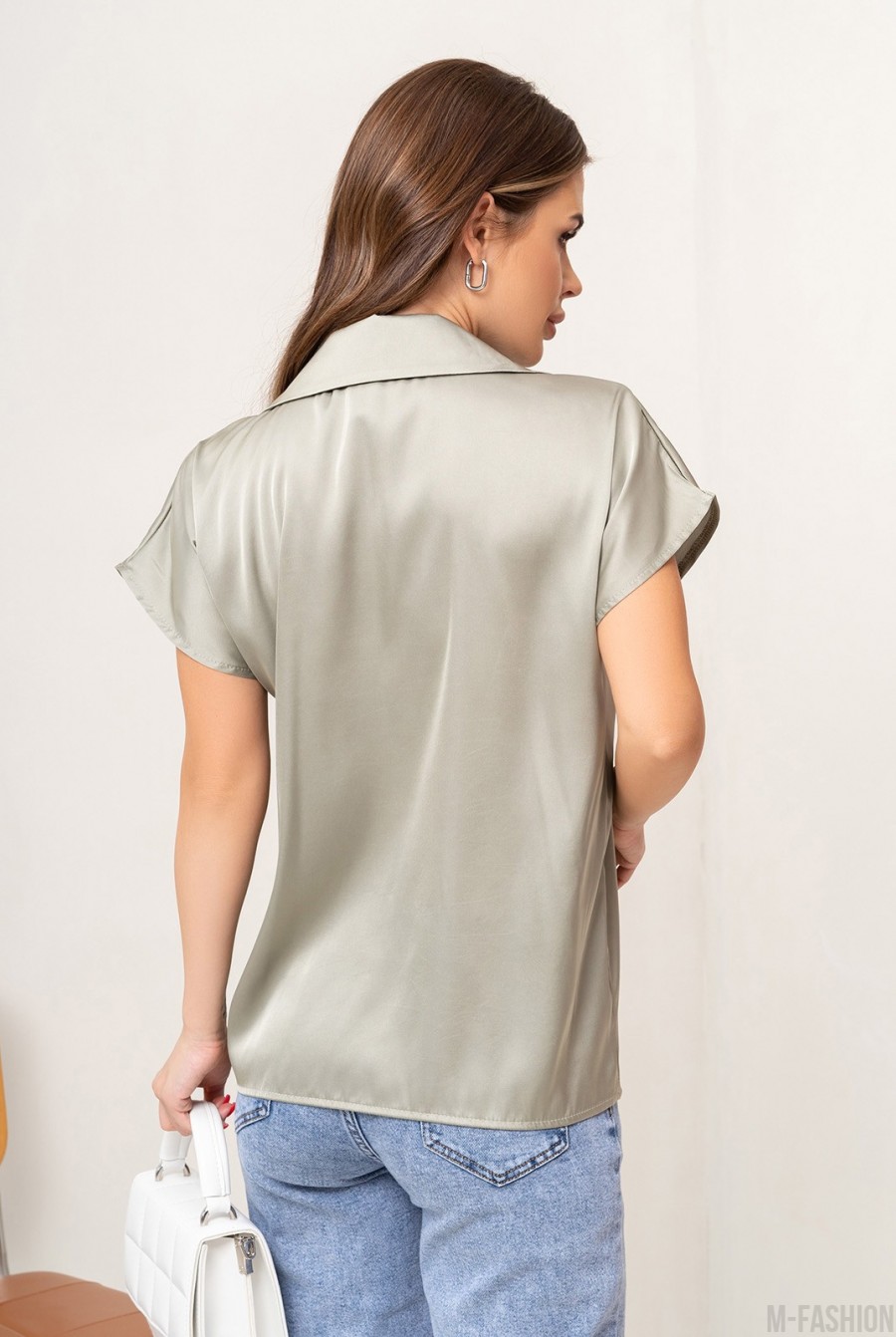 Оливковая классическая блуза из шелка - Фото 3