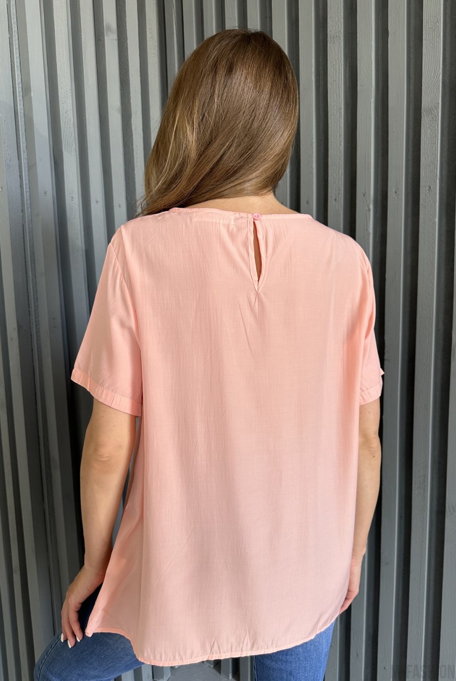 Персиковая свободная блузка с карманами - Фото 3
