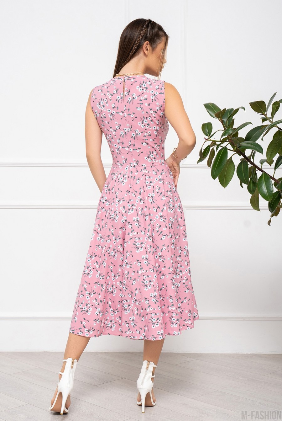 Розовое классическое платье без рукавов - Фото 3