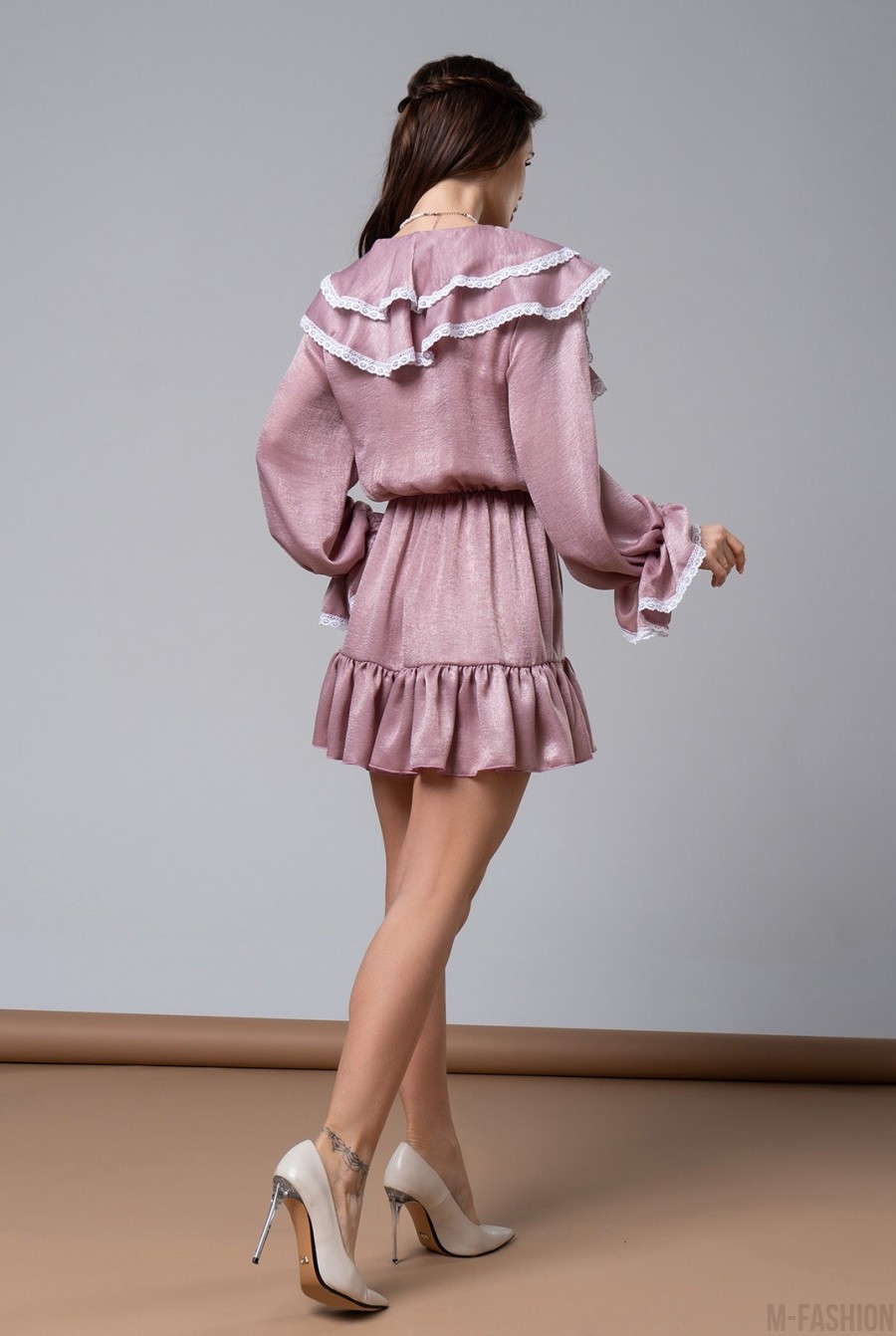 Темно-розовое сатиновое платье с воланами - Фото 3