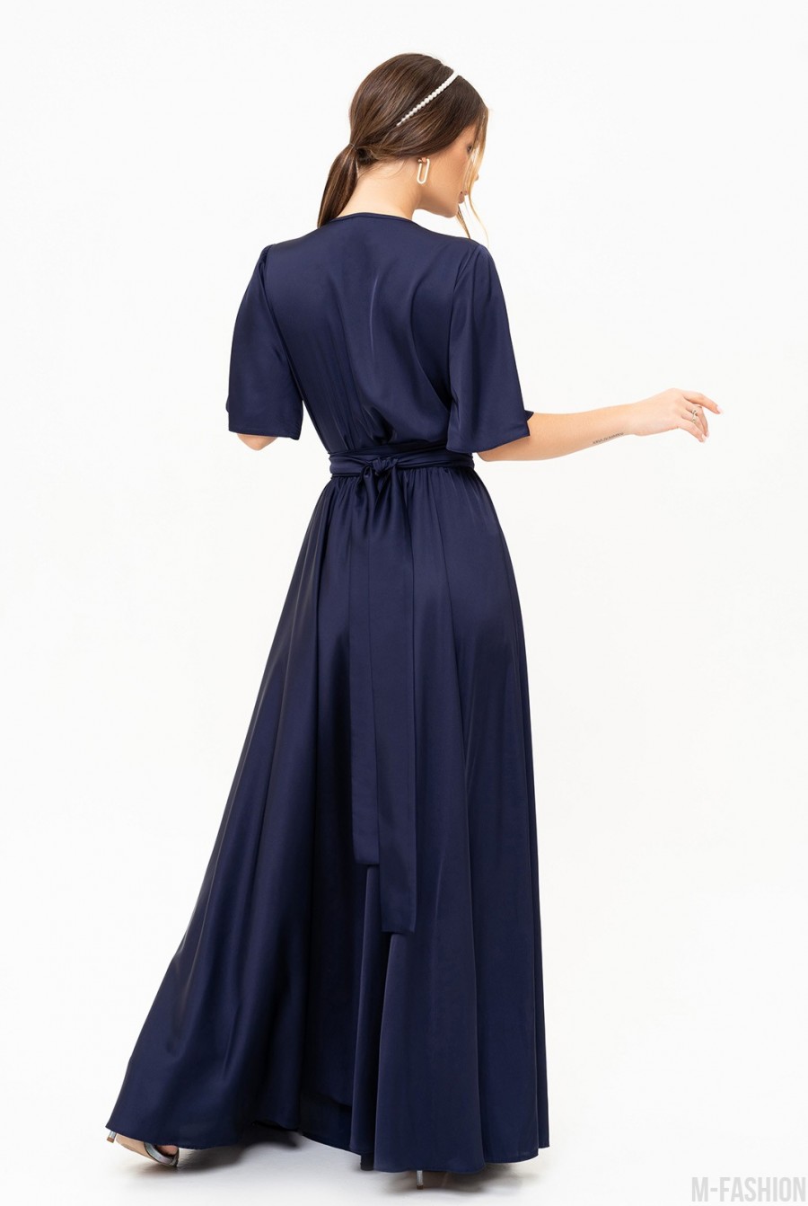 Темно-синее шелковое длинное платье с декольте на запах - Фото 3