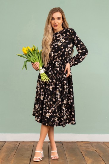 Черное классическое платье с цветочным принтом