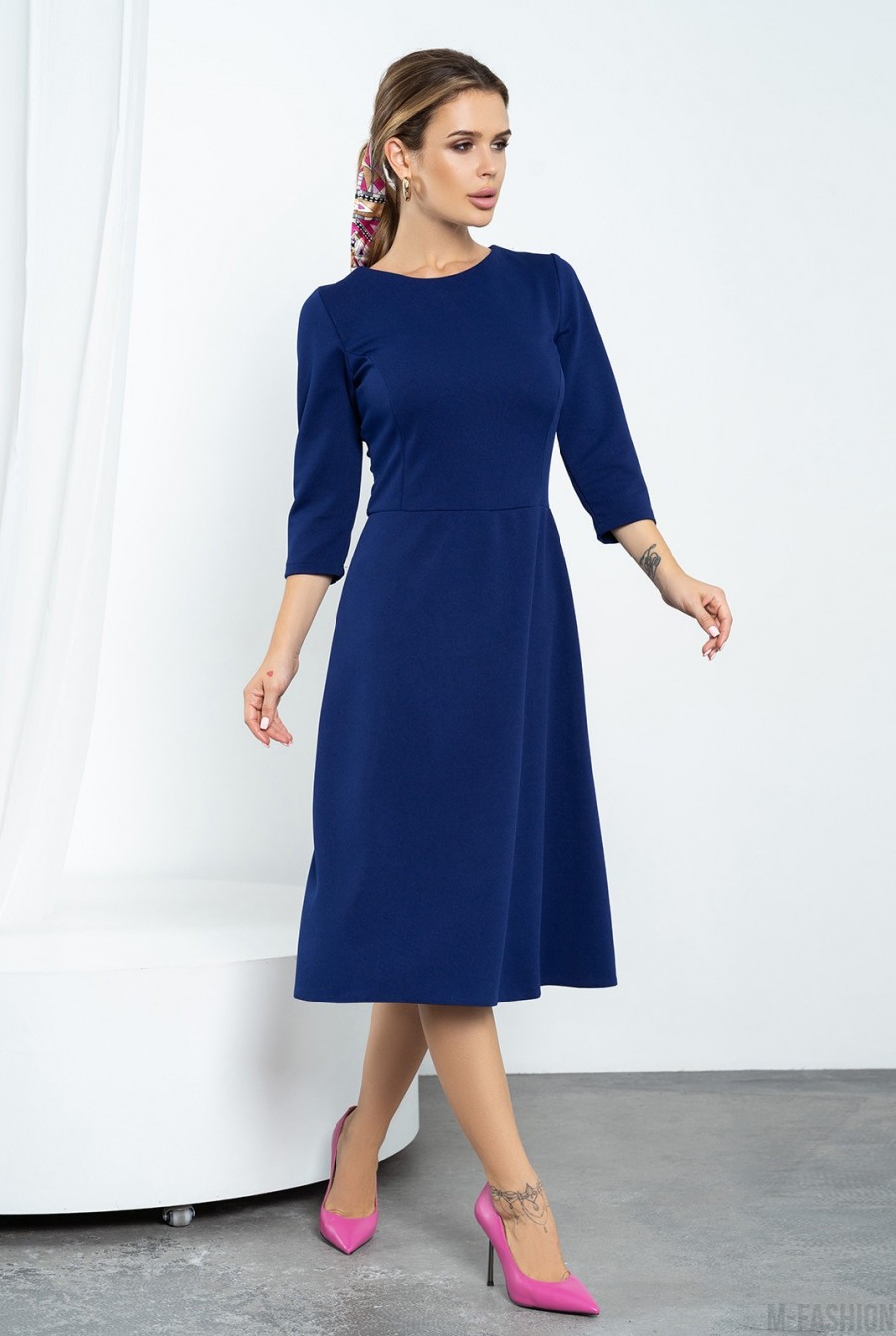Синее классическое платье с рукавами 3/4 - Фото 2