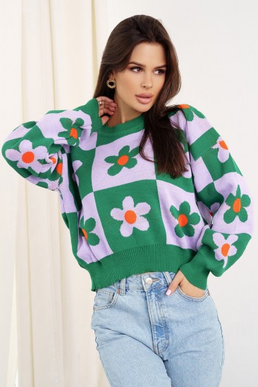 Зеленый клетчатый свитер с цветочным декором