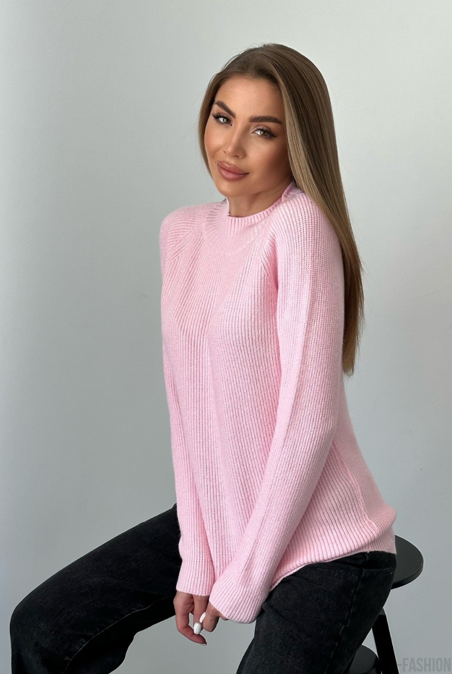 Светло-розовый свитер фактурной вязки - Фото 2