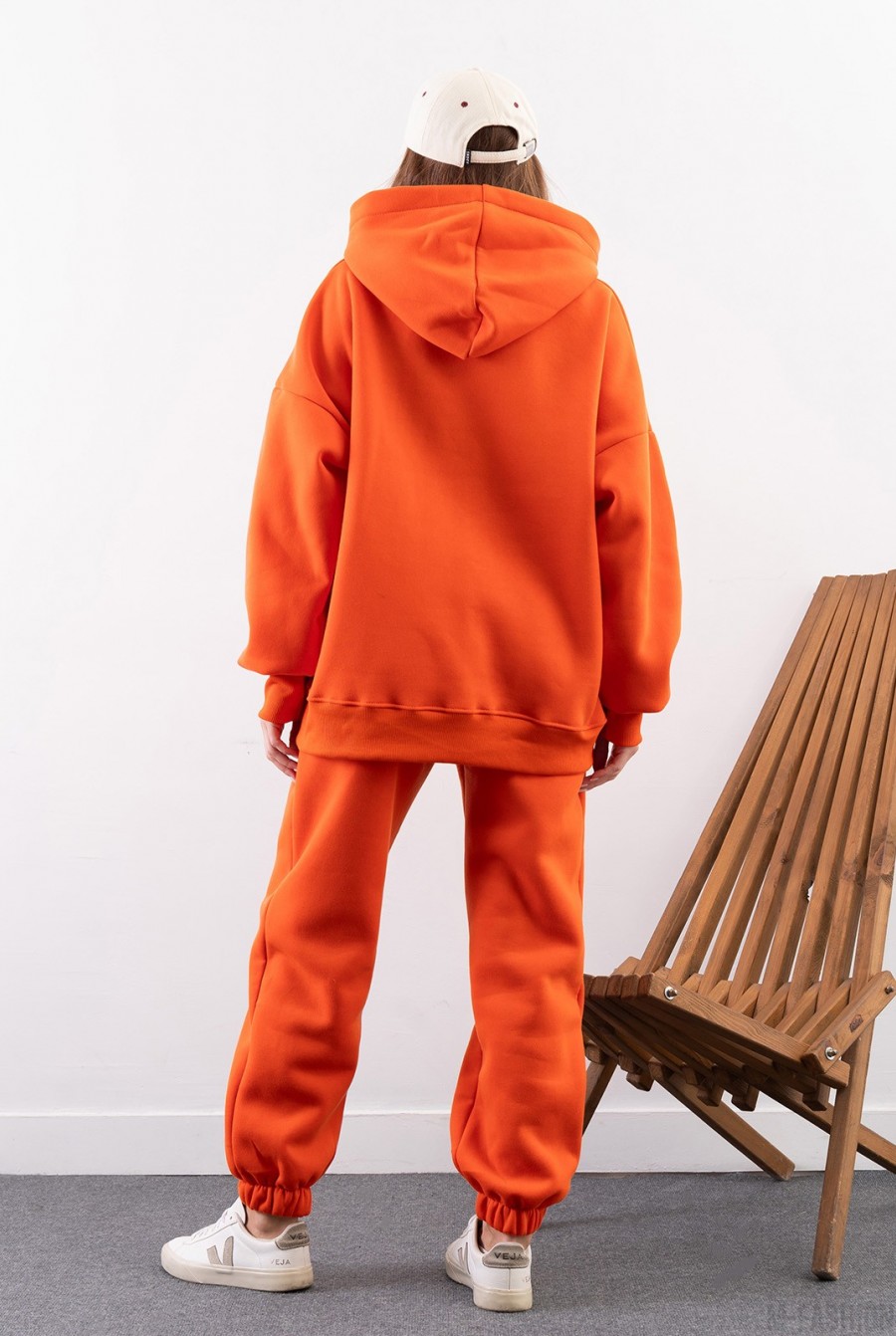 Теплый оверсайз костюм оранжевого цвета - Фото 3