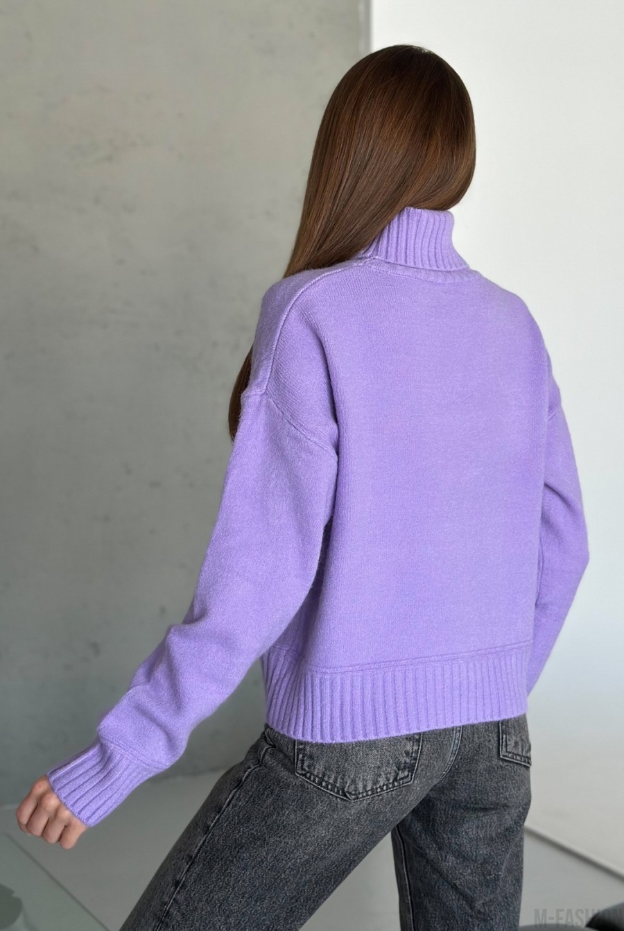 Ангоровый сиреневый свитер с высоким горлом - Фото 3