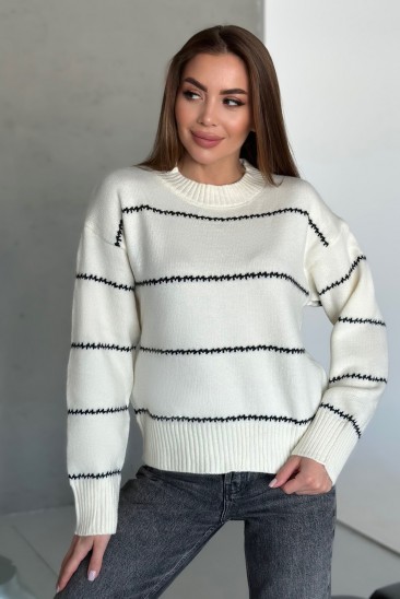 Ангоровый вязаный свитер молочного цвета в полоску