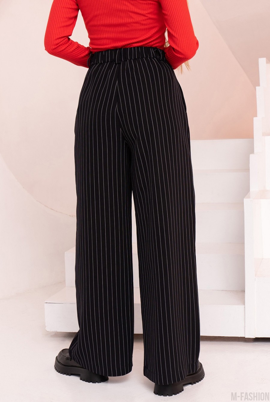 Черные полосатые брюки палаццо - Фото 3