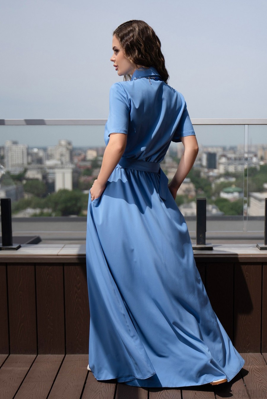 Голубое длинное платье-рубашка на пуговицах - Фото 3