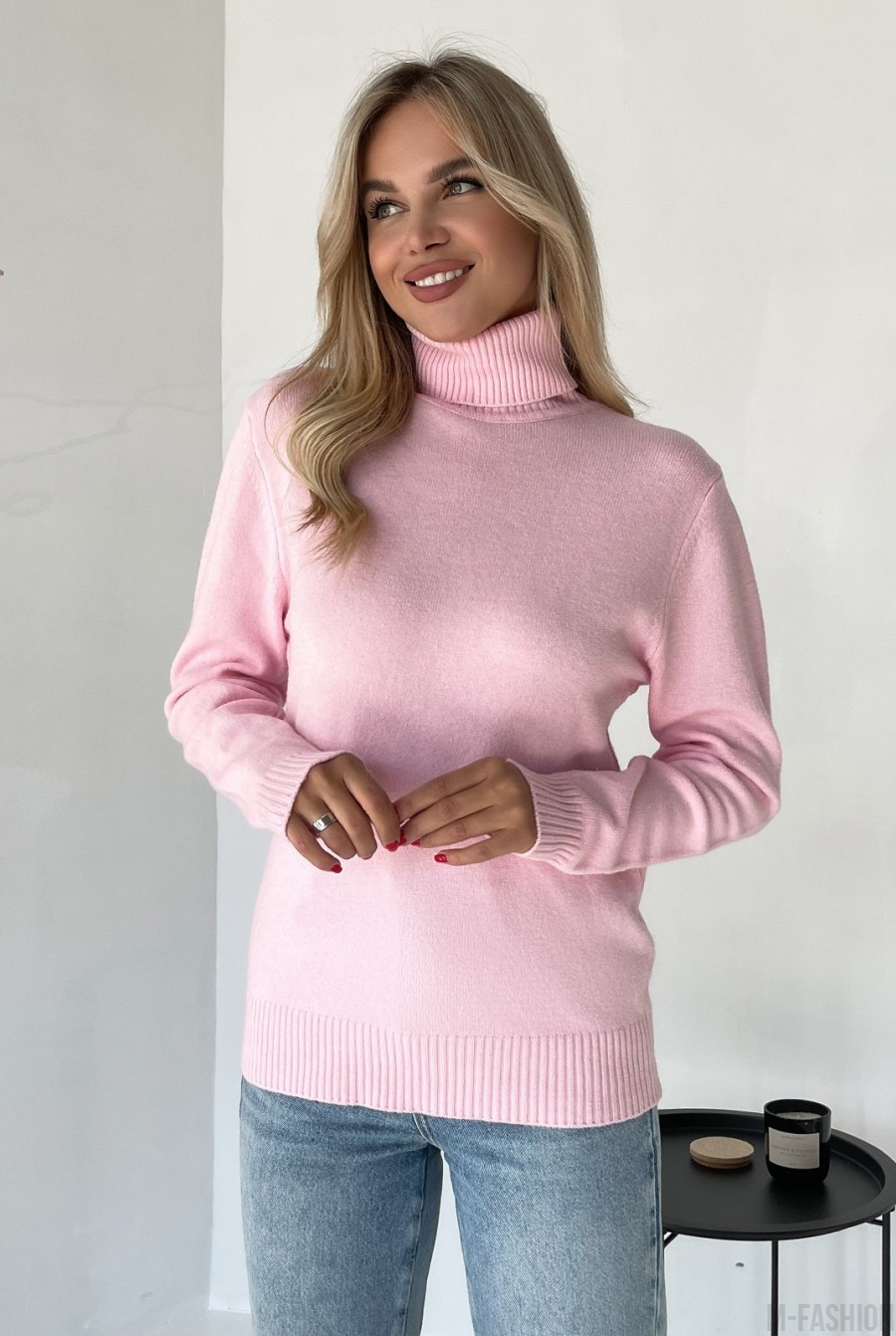 Розовый кашемировый свитер с высоким горлом  - Фото 1