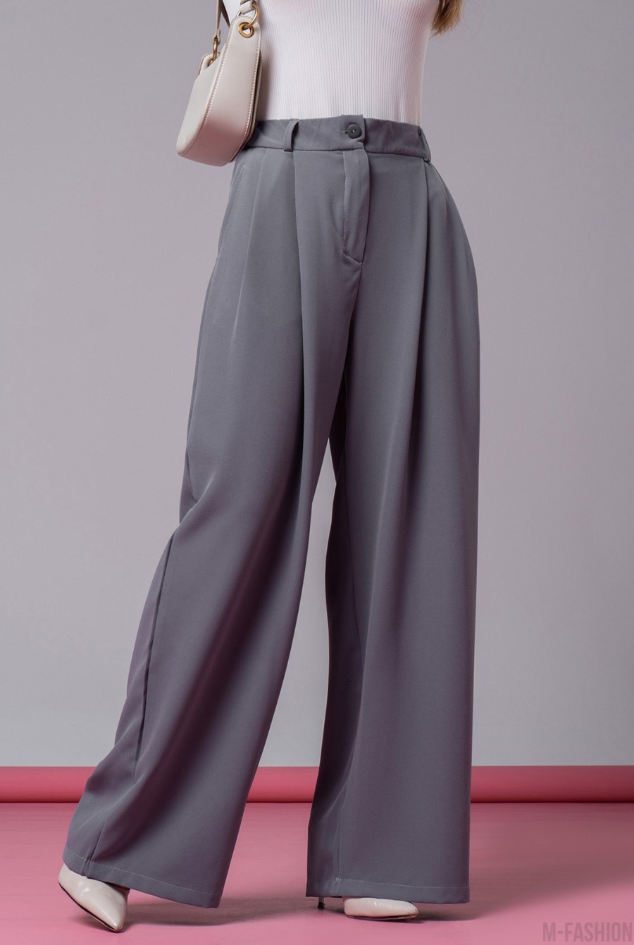 Серые широкие брюки палаццо с защипами  - Фото 1