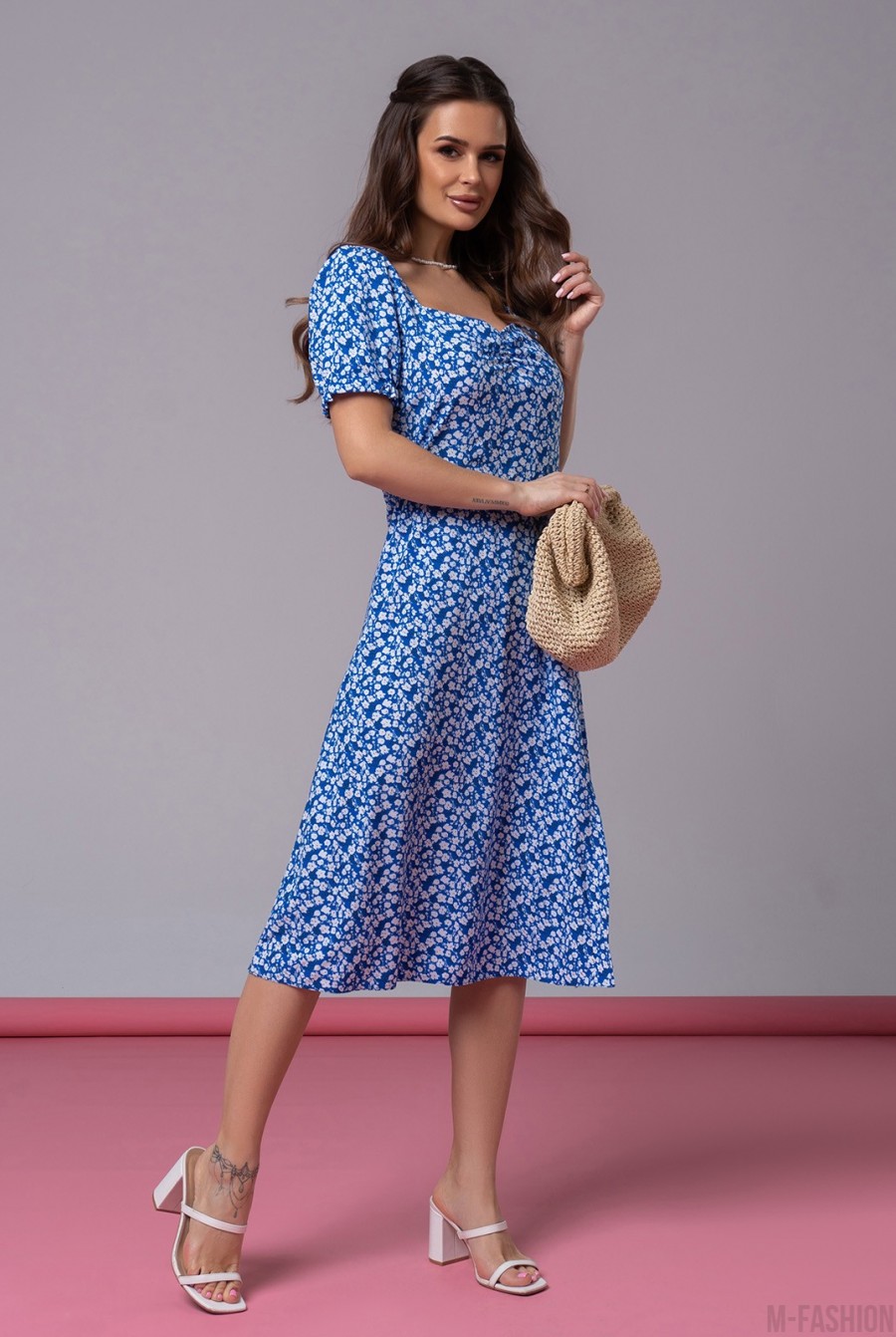 Синее ретро платье с цветочным принтом и разрезом - Фото 2
